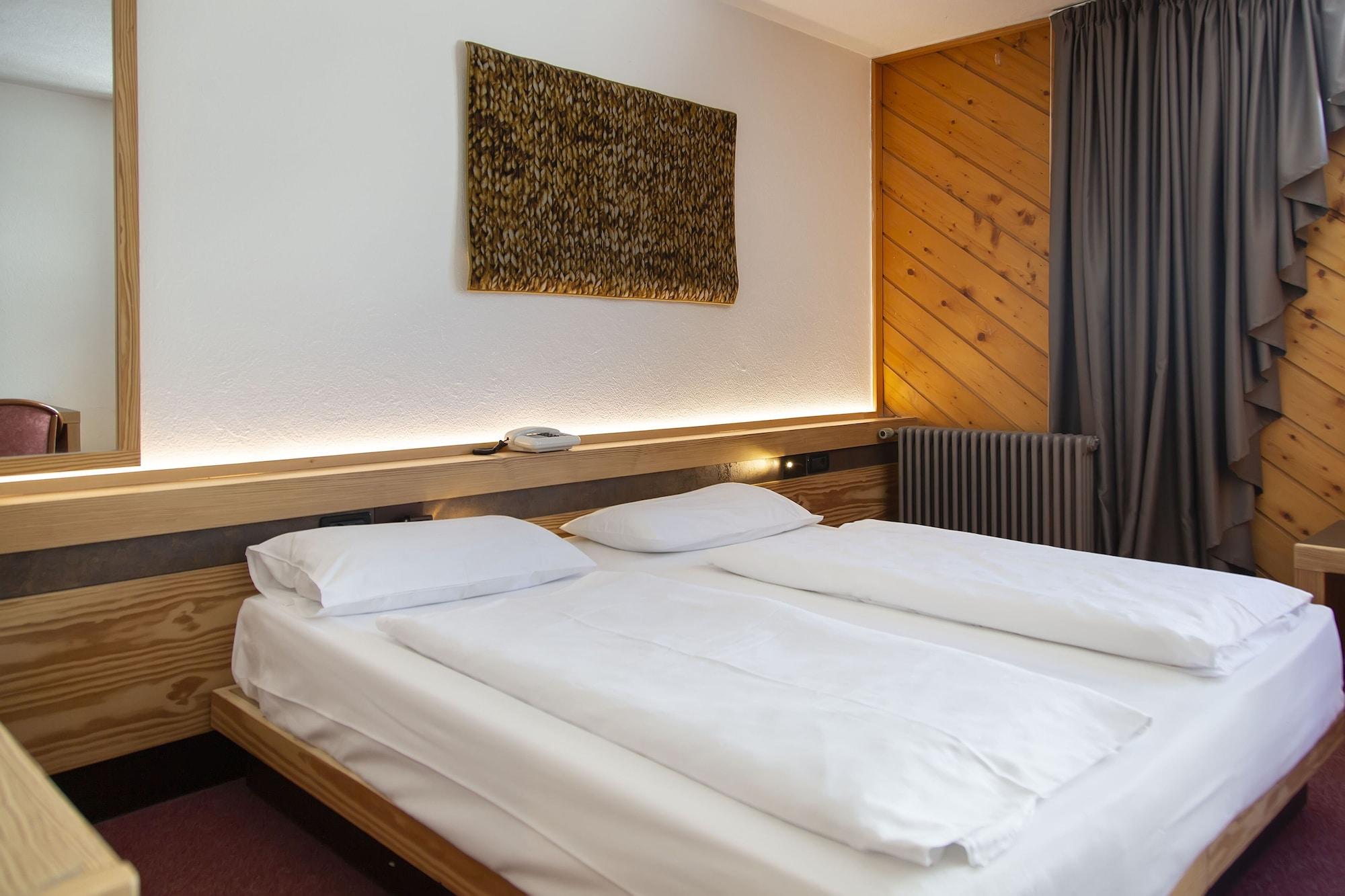 Blu Hotel Senales Zirm-Cristal Масо Корто Екстериор снимка